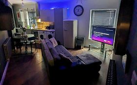 Bright & Modern Apartment In Hackney Wick E3